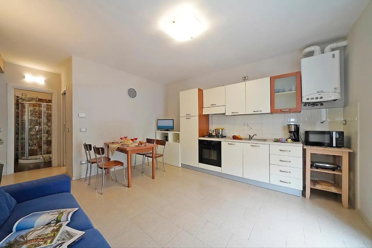 Appartamento Alla Fonte Salo 0*,